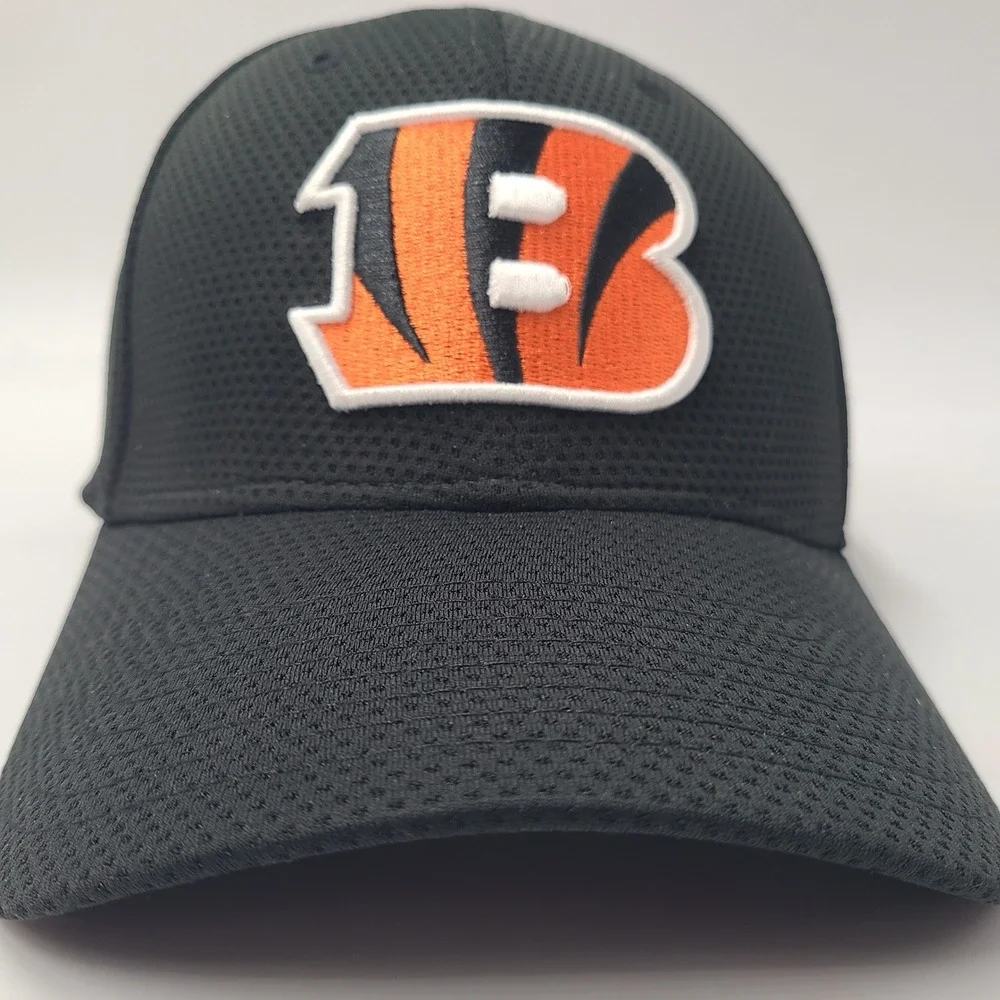 Cincinnati Bengals Hat Fitted M-L New Era 39Thirty Black Orange NFL Football Men